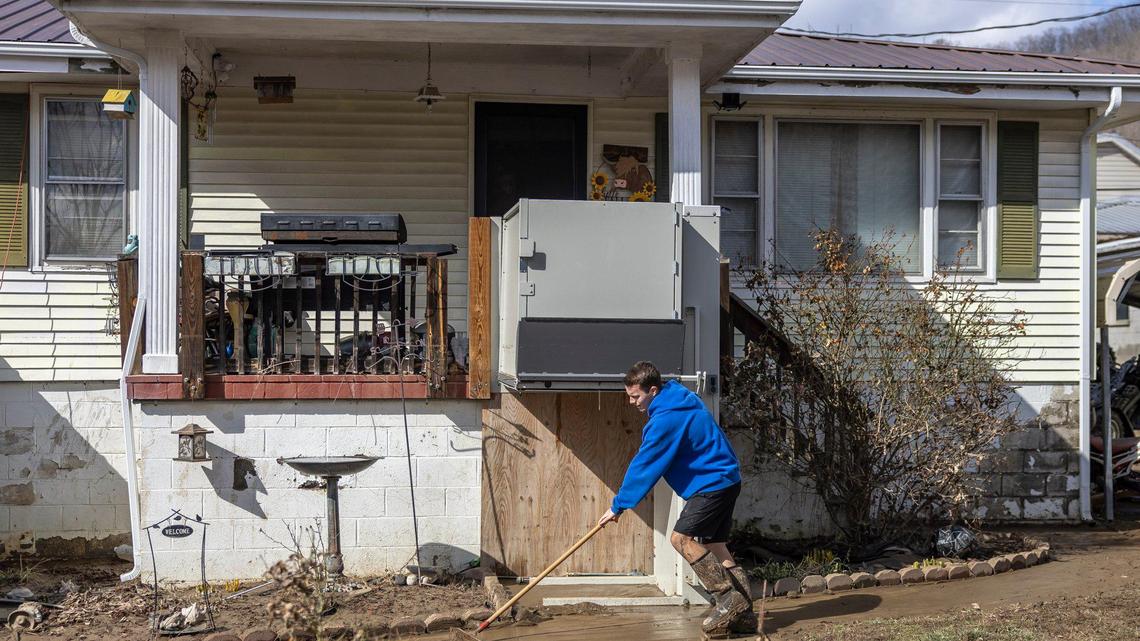 Death toll from KY floods, snow rises to 14. And more winter weather is on the way