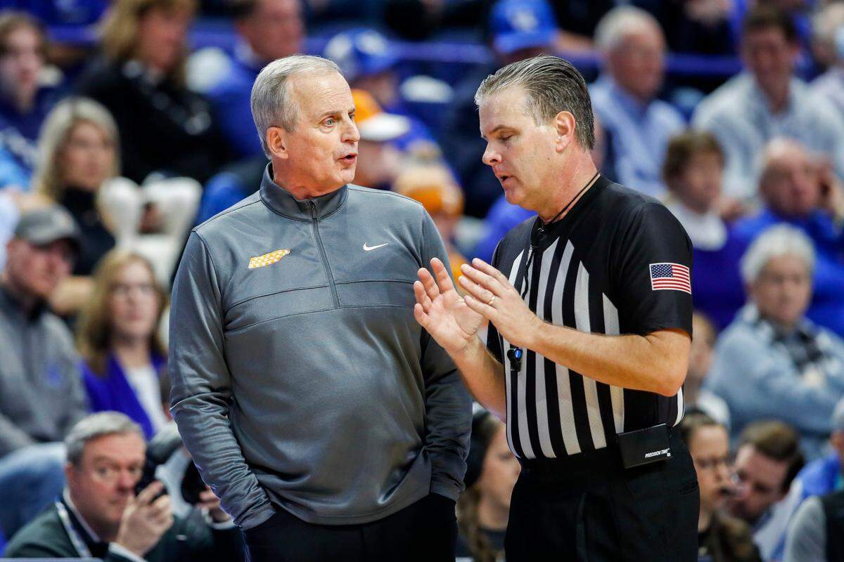 Tennessee head coach Rick Barnes guided the Volunteers to just their second Elite Eight appearance last season.