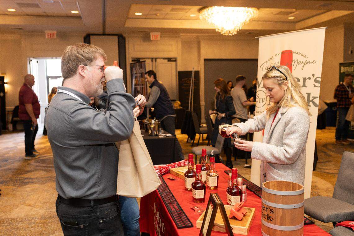 BourbonCon returns to Lexington’s Marriott Griffin Gate Resort with chances to sample from more than 40 distilleries including Maker’s Mark at the two-day event.