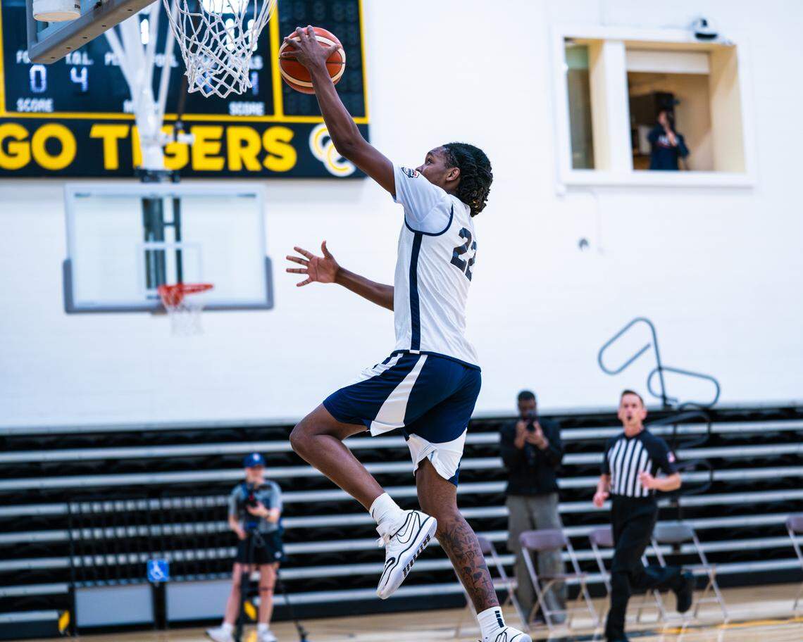 Incoming Kentucky freshman guard Jasper Johnson won a gold medal this summer with USA Basketball at the FIBA Under-19 World Cup in Switzerland.