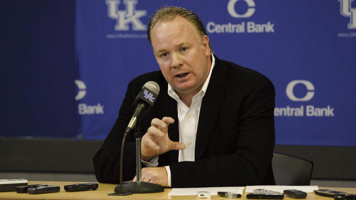 UK head football coach Mark Stoops addressed the media  on Wednesday December 19, 2012 in Lexington, Ky. Photo by Mark Cornelison | Staff