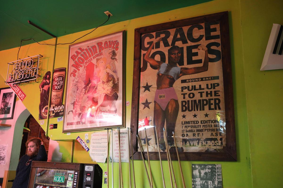 Artwork at Green Lantern Bar at 497 West Third St. in Lexington.