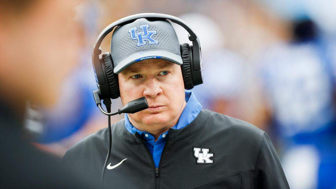What Kentucky football’s Mark Stoops should have said on his radio show this week