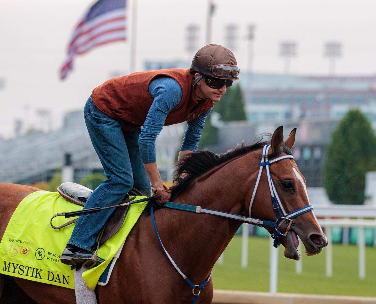 Trained by Lexington’s Kenny McPeek, Mystik Dan is a Kentucky Derby colt who owns a win over a sloppy or muddy track.