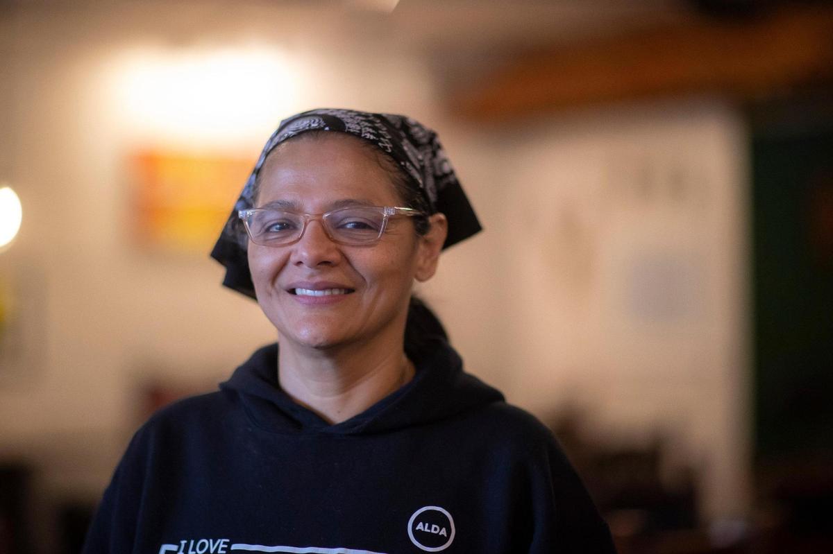 Alda Diaz, Mami Monchita’s owner, prepares dishes at the Frankfort restaurant passed down from her mother.