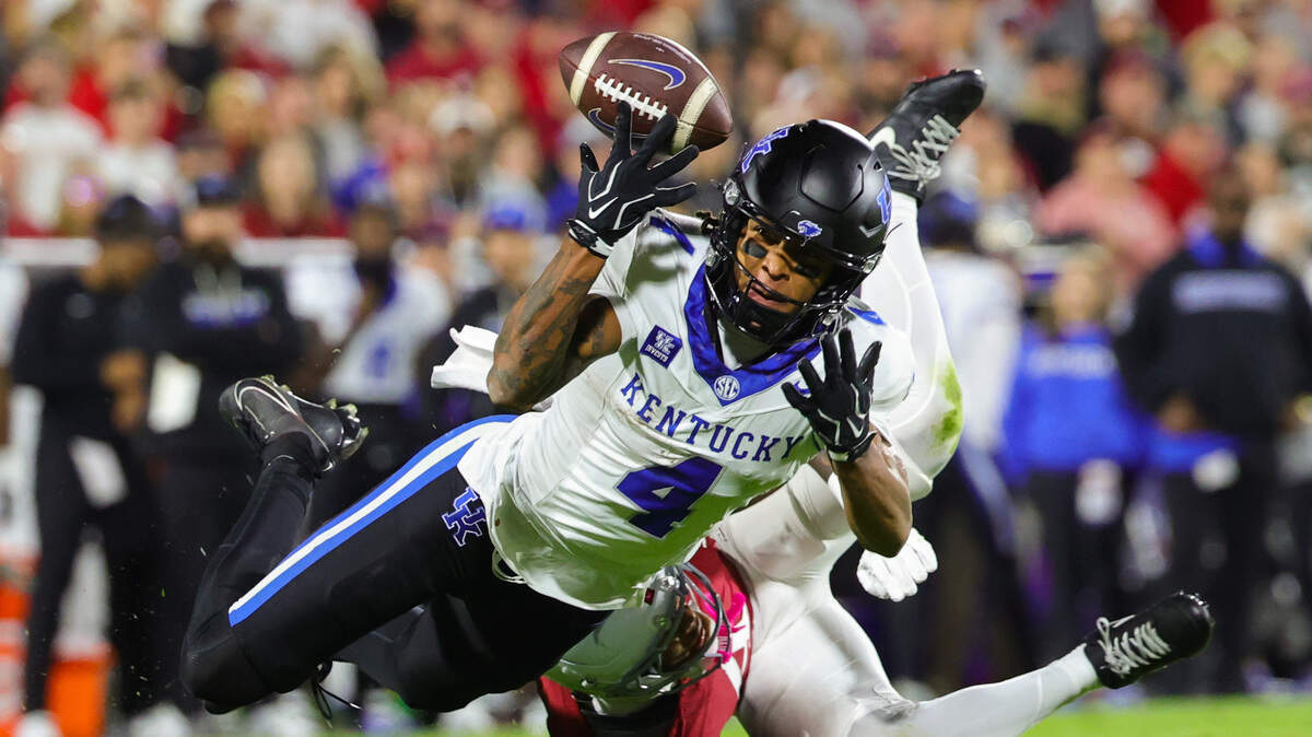 Rating Nic Anderson’s acrobatic catch at Oklahoma in UK lore ...