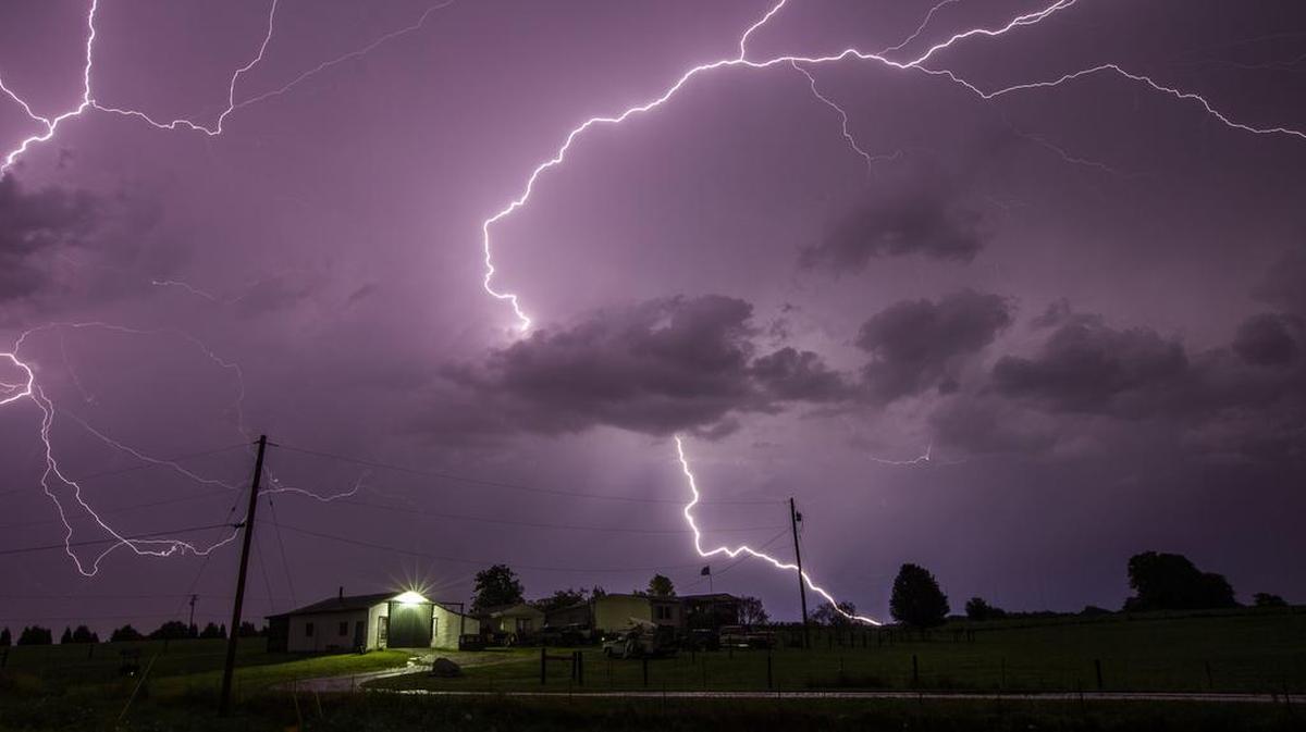 Severe thunderstorms roll through Scott County causing damage on Friday evening. 