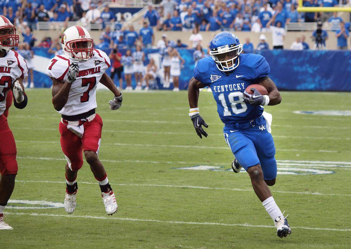 Kentucky has not beaten Louisville in Lexington since Randall Cobb led the Wildcats to a 31-27 victory over the Cardinals in 2009.