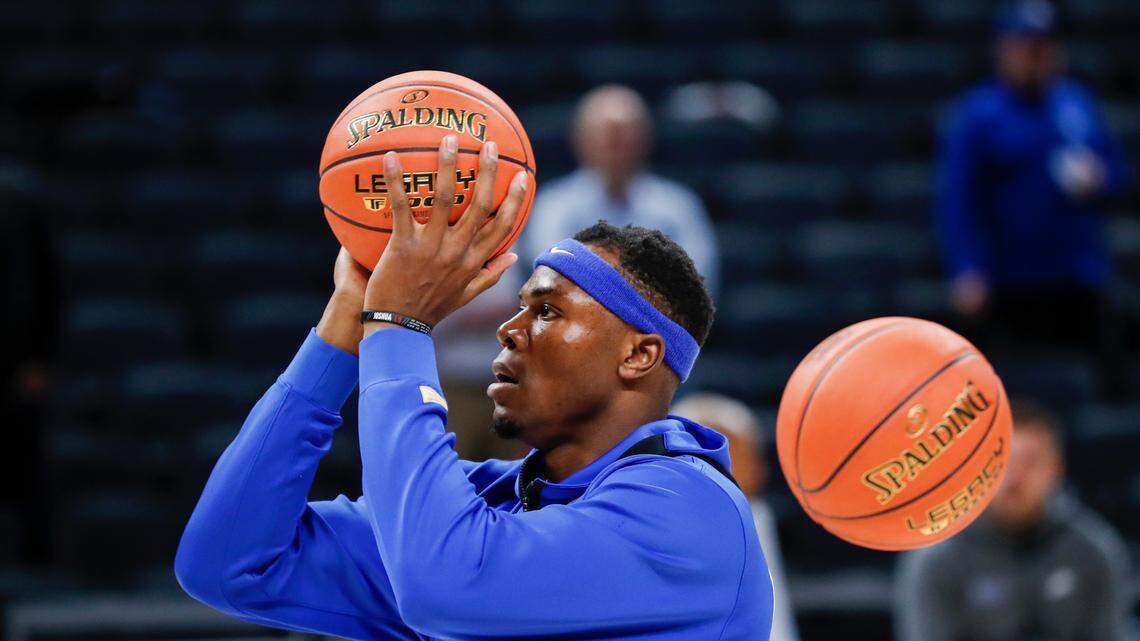 Oscar Tshiebwe to make Kentucky men’s basketball season debut tonight against Michigan State