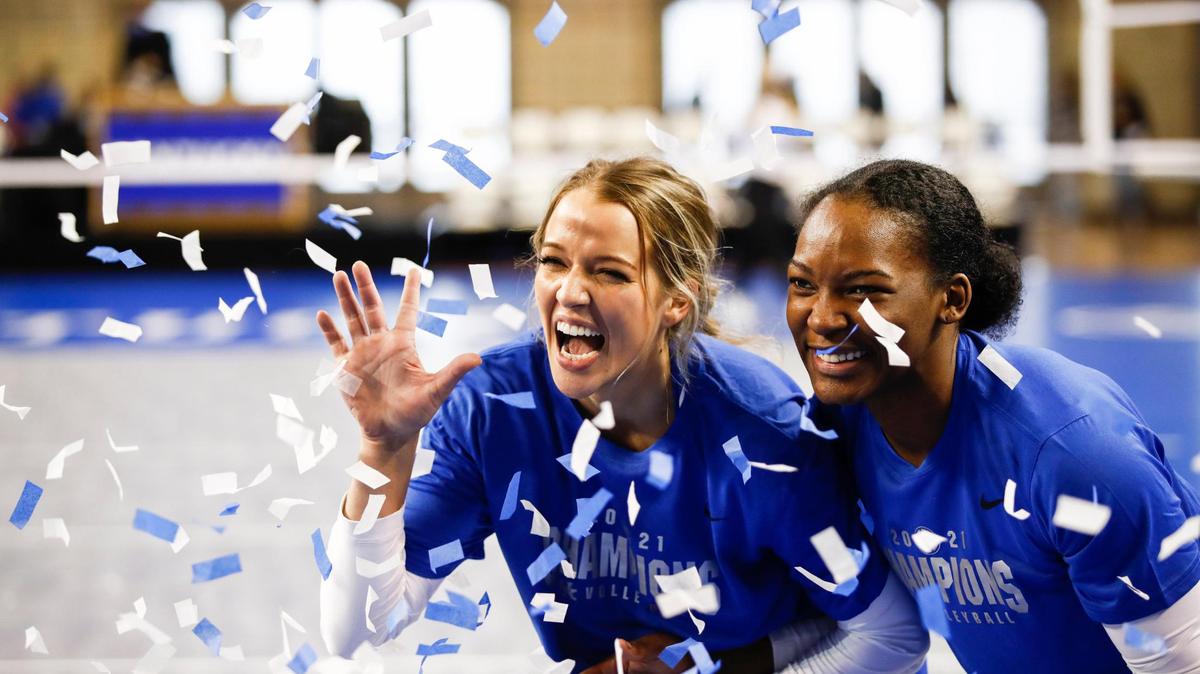 Kentucky’s Maddie Berezowitz (1) celebrates with teammate Azhani Teealer (15) after the Wildcats won the outright SEC championship last Saturday. Kentucky was given the No. 7 seed for this season’s NCAA Tournament.