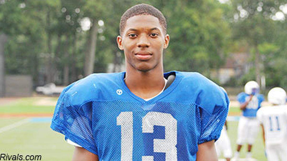 Josh Allen, a defensive end from New Jersey, has committed to play football at the University of Kentucky. (Rivals.com photo)