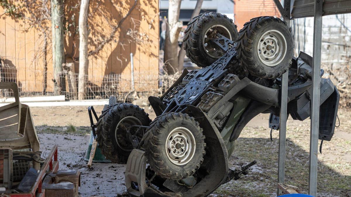 ‘I cry some.’ As floodwaters recede, people in Eastern Kentucky dig out of mud, debris