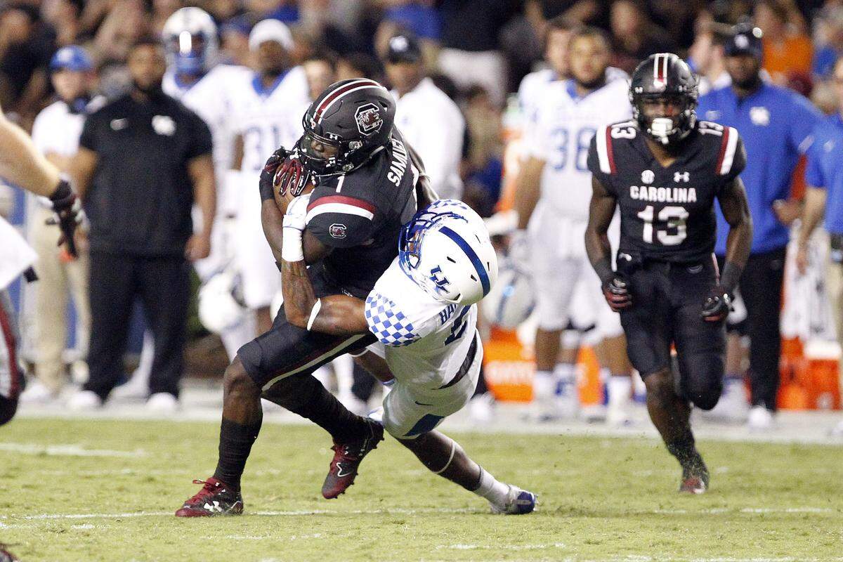 South Carolina star wide receiver Deebo Samuel suffered a season-ending leg injury on this catch against Kentucky in 2017.