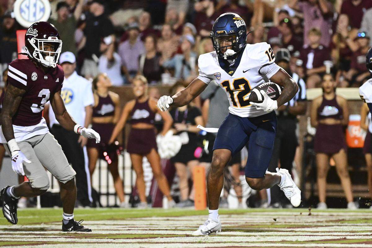 Toledo cornerback Avery Smith (12) intercepted a pass in the Rockets’ 41-17 win at Mississippi State last season.