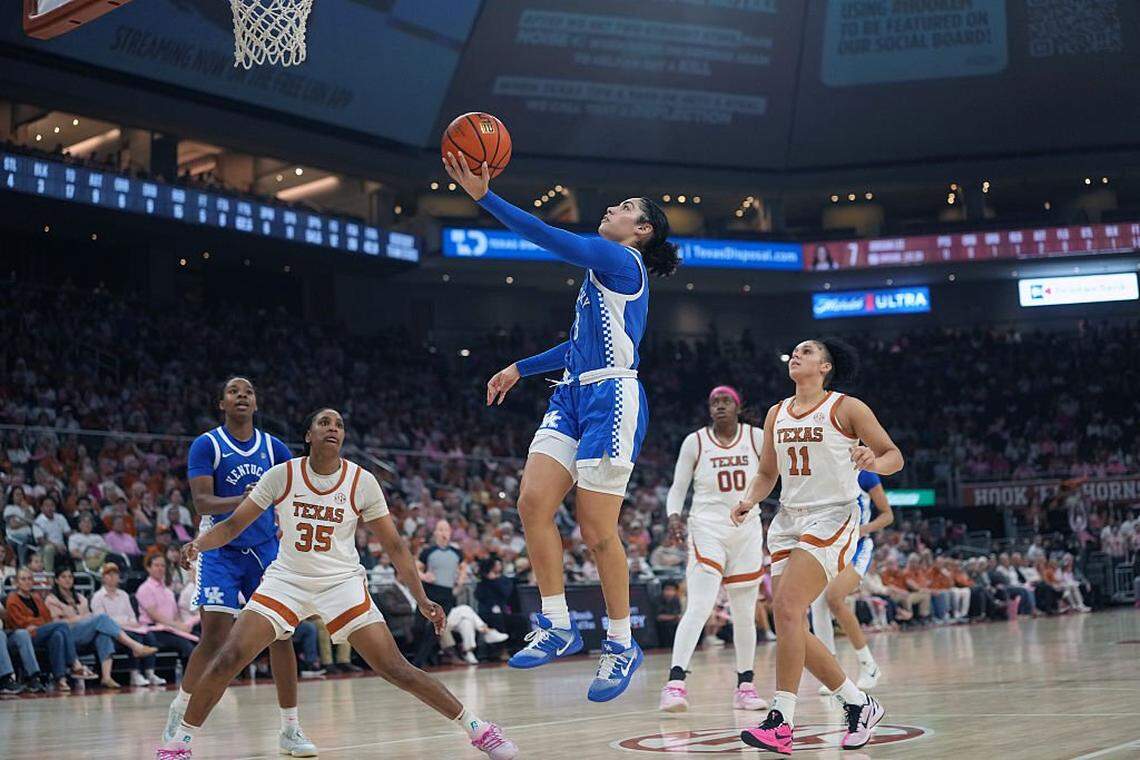Kentucky junior guard Asia Boone (8) came off the bench to score 16 points in UK’s 64-53 loss at Texas last month. Boone and the Wildcats (25-10) get another shot at the No. 1 seed Longhorns (33-3) Saturday in the NCAA Tournament round of 16.