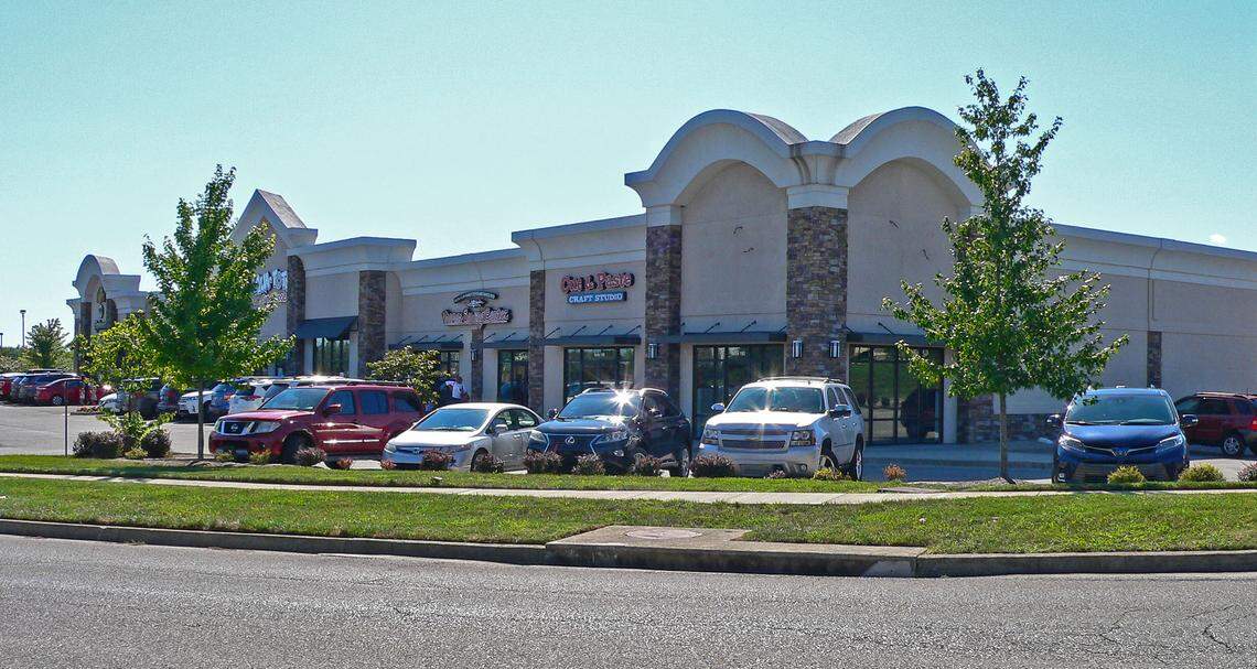 The LeanFeast meal-prep restaurant will go in the corner of Ruccio Pavilion that was formerly the location of Lexington’s Bruster’s Ice Cream.