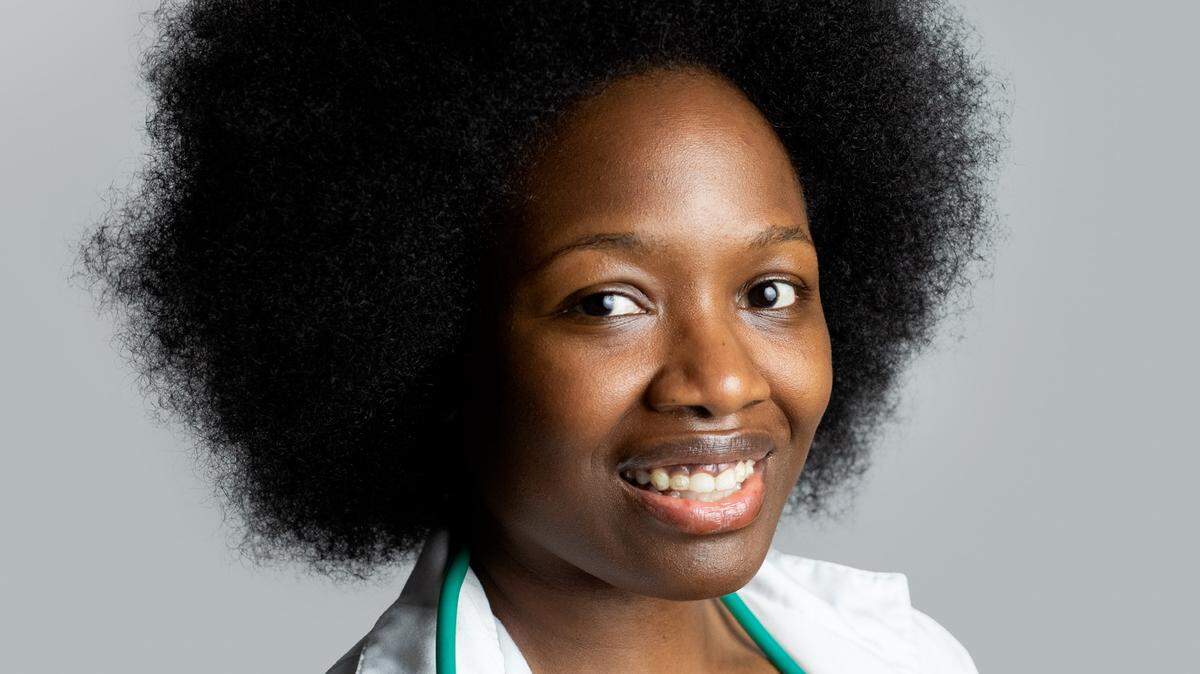Candace Olusola