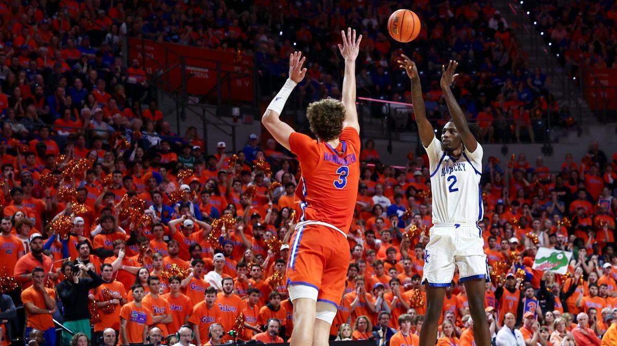After first-half struggles, Aaron Bradshaw comes alive as UK basketball wins SEC opener