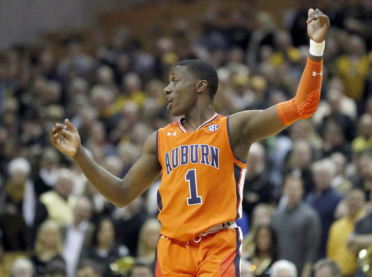 Auburn point guard Jared Harper is averaging 15.1 points and 6.7 assists per game this season.