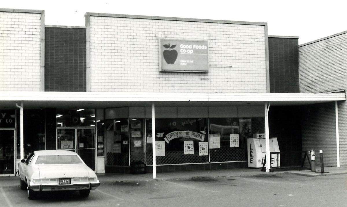 The Good Foods Co-op’s first Southland Drive location in 1986 after moving from the Woodhill spot.