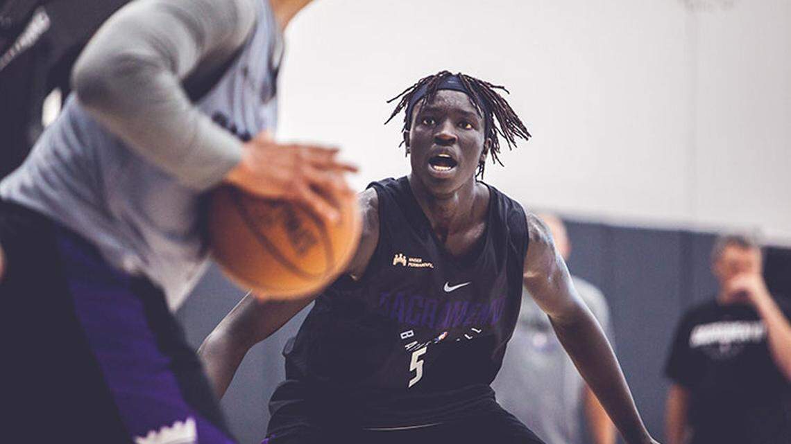Wenyen Gabriel got down on defense during a workout in Sacramento on May 21.