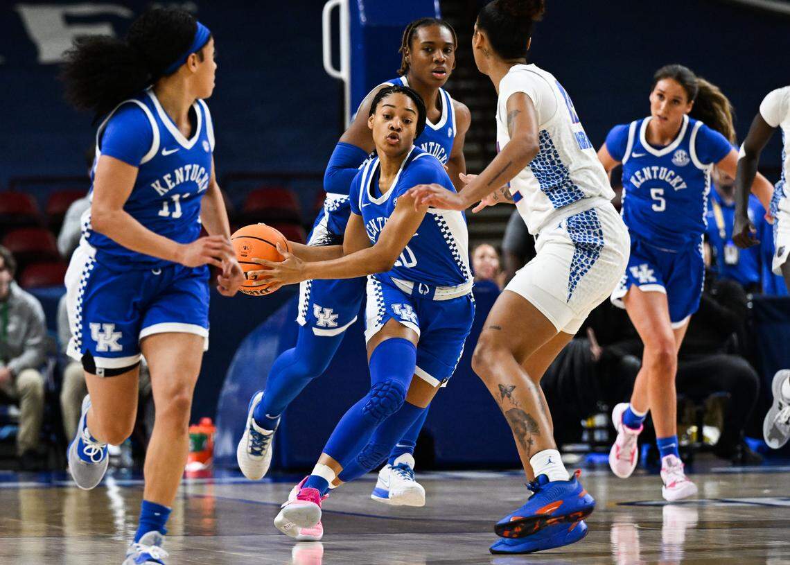 Freshman Amiya Jenkins (20) contributed five points, five rebounds and three assists in 21 minutes of action on Wednesday.