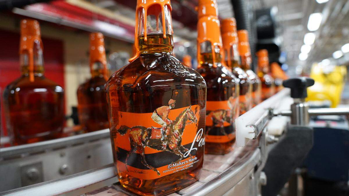 Maker’s Mark and Keeneland are releasing the second bottle in the Greats of the Gate series. The 2025 edition commemorates Lexington and coincides with the city’s 250Lex celebration. Limited quantities will be available on April 11 in Kentucky.