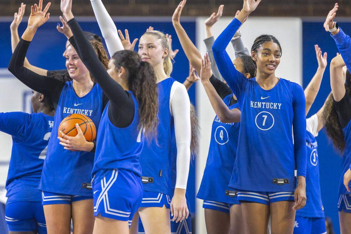 Kentucky’s players wave to fans during the Blue-White Preseason Event in Memorial Coliseum. “I thought our kids did a really wonderful job of just incorporating fans, getting everyone excited,” UK head coach Kenny Brooks said. “And I can’t wait to watch this group grow.”