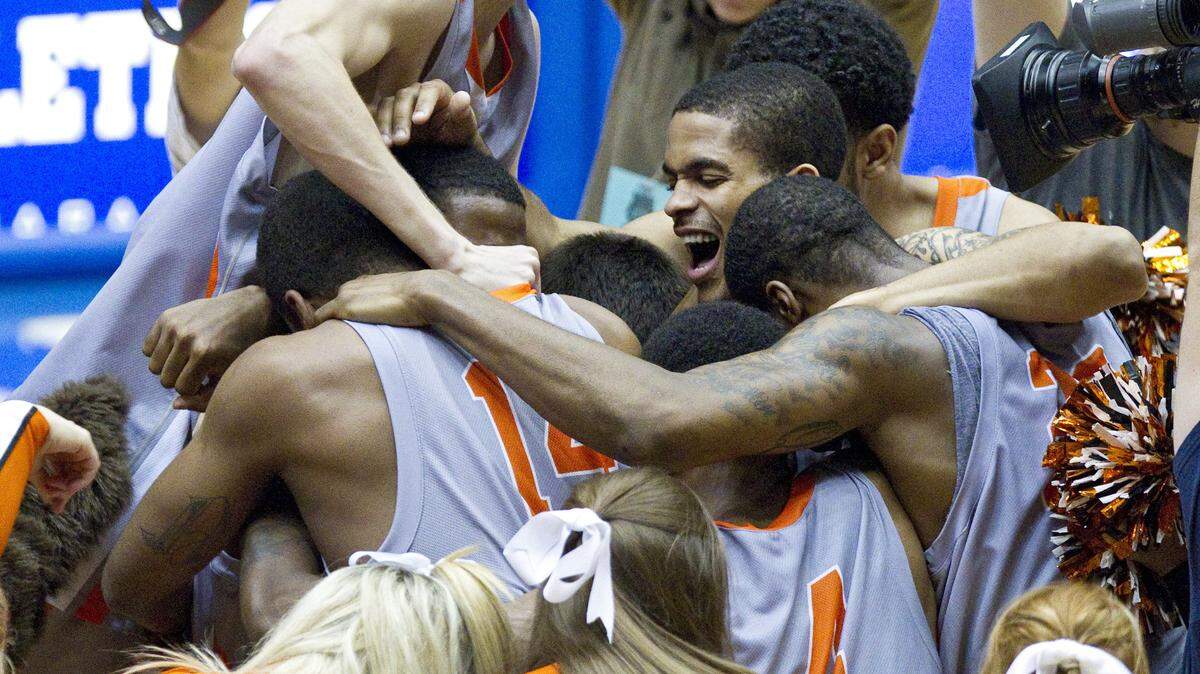 SPORTS NAIA-CHAMPIONSHIP 7 KC