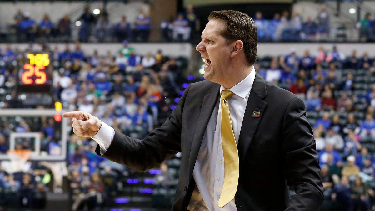 Northern Kentucky Coach John Brannen devised a football-style inbounds play to throw off Wright State late in Friday night’s game at Highland Heights.