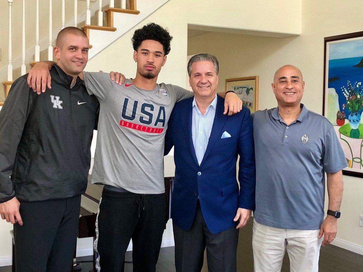 UK coaches John Calipari and Joel Justus visited with five-star recruit Johnny Juzang and his family in California.