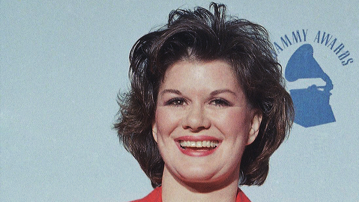 K.T. Oslin, who won three Grammy Awards and was the CMA Female Vocalist of the Year in 1988, died Monday at 78 years old.