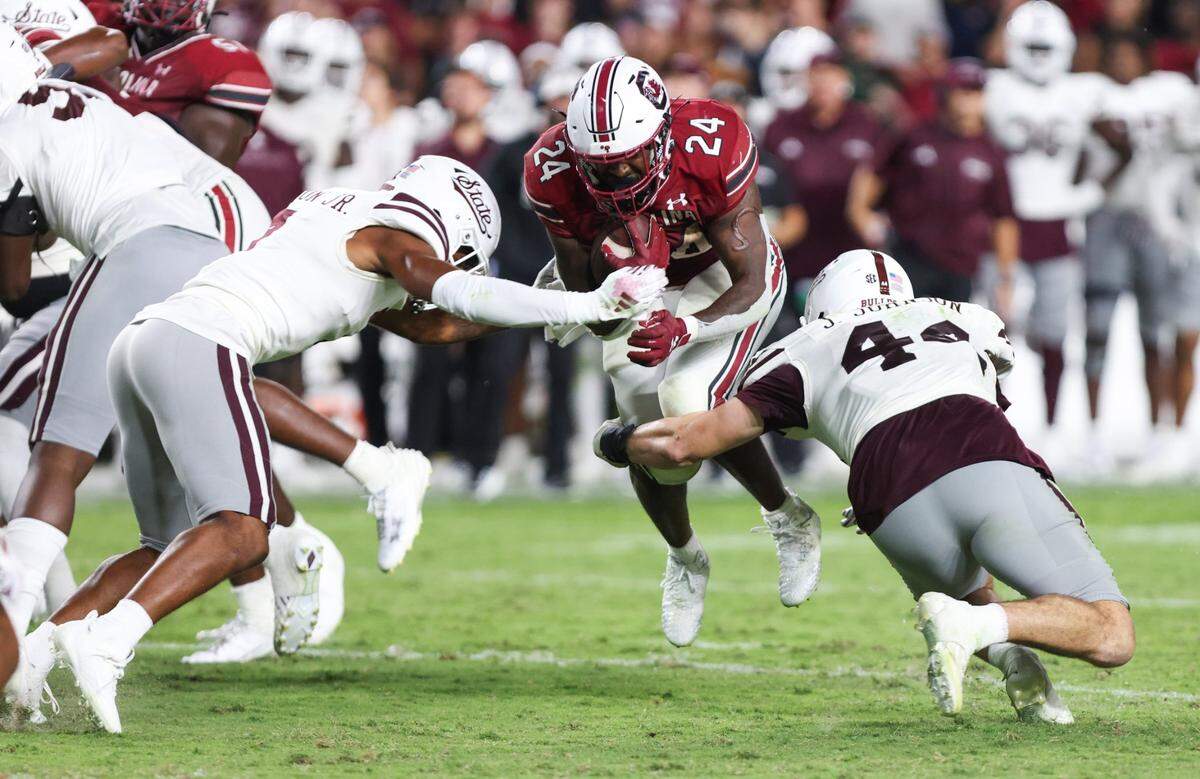 Mississippi State linebacker Jett Johnson (44) leads the SEC in tackles with 84.