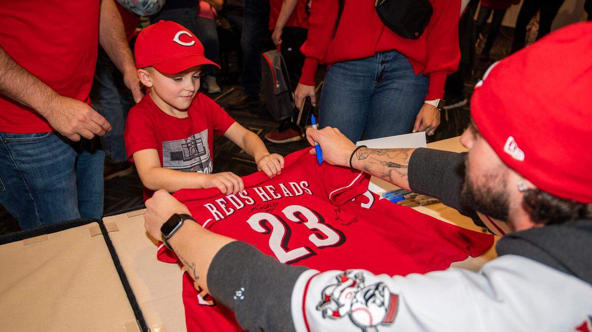 The Cincinnati Reds will make an appearance at LexLive in Lexington from 3 to 5 p.m. on Saturday as part of their Reds Caravan tour.