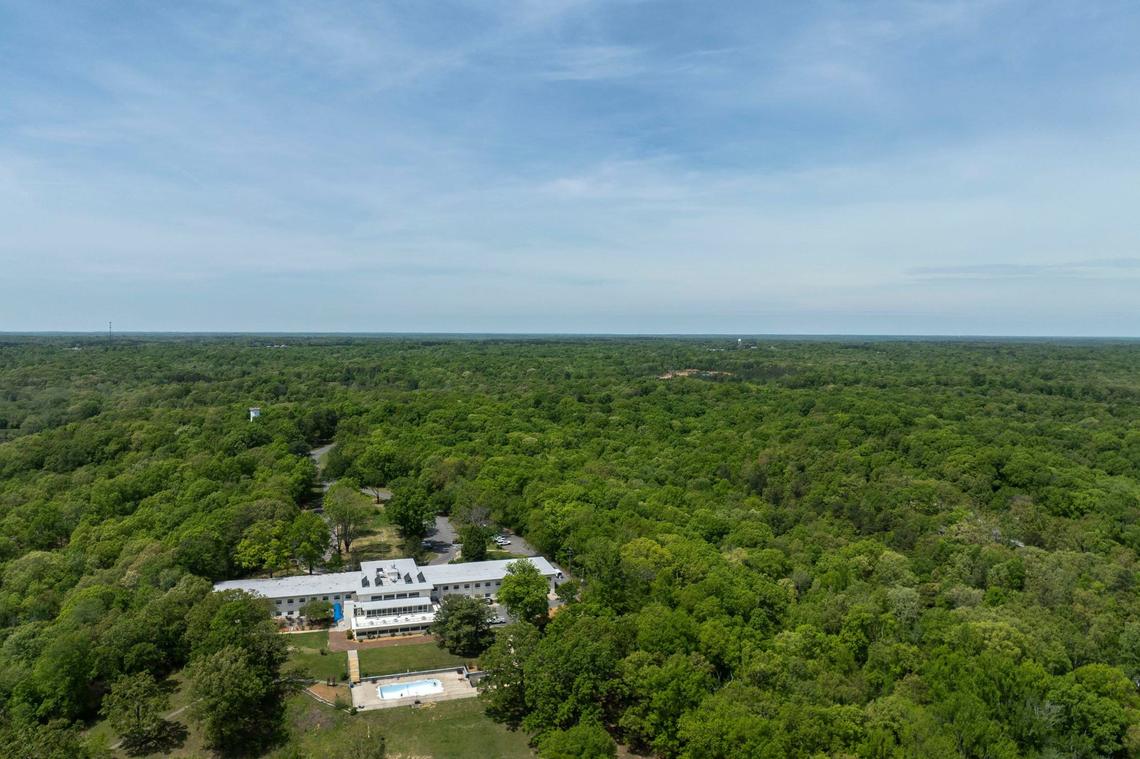 Kenlake State Resort Park is just under a 4-hour drive from Lexington.