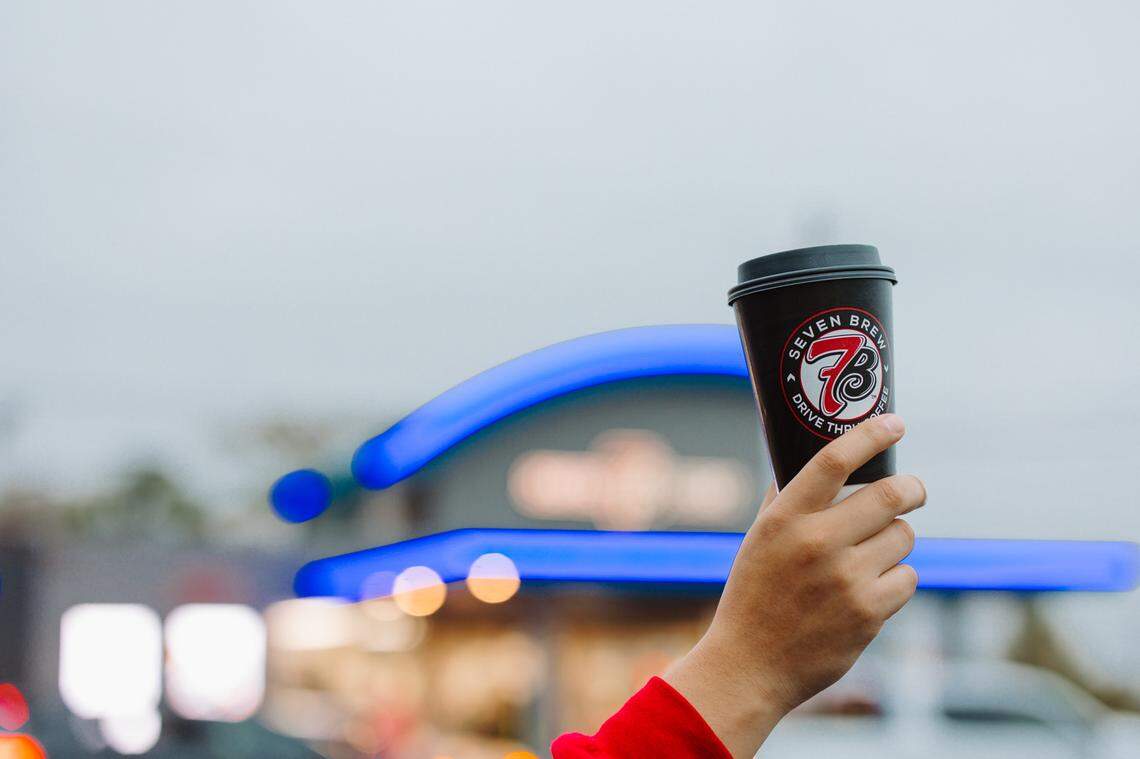 7Brew, a drive-thru coffee kiosk chain that started in Arkansas, is coming to Kentucky and plans to build its first location in Lexington.