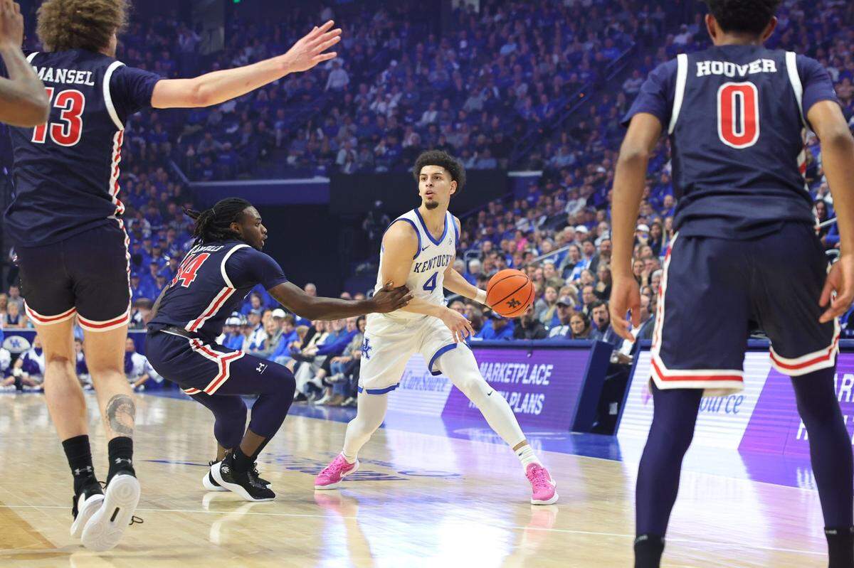 Kentucky basketball has scored at least 100 points in three of its five games this season, thanks largely to a fast-paced offensive style.