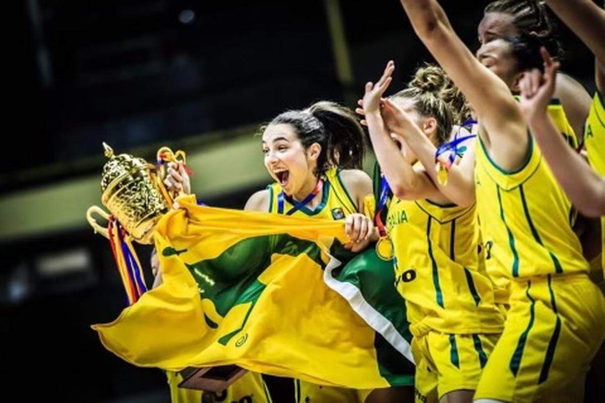 Georgia Amoore, who transferred to Kentucky from Virginia Tech in April, is attempting to claim one of 12 roster spots for the Australian National Team that will take part in the Olympic Games in Paris this summer. Amoore has previously represented Australia in the U-16 Asian Cup (gold medal) and the U-18 World Cup (bronze medal).