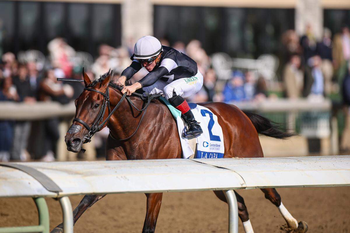 La Cara, with Dylan Davis up, wins the Grade 1, $750,000 Ashland Stakes on Monday. With the win, La Cara earns a spot in the 2025 Kentucky Oaks.