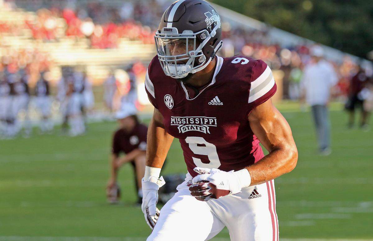 Mississippi State star defensive end Montez Sweat (9) has 12 tackles for loss in his past six games.