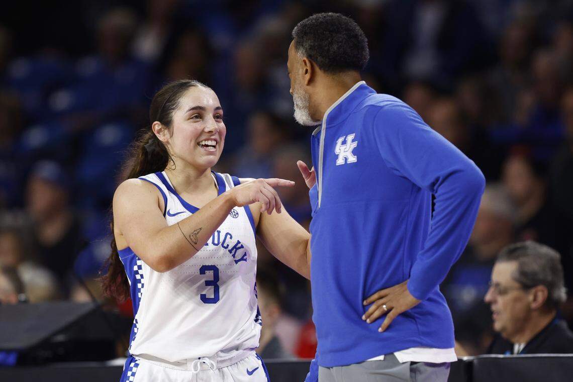 Kentucky finished its home nonconference schedule 8-0 and improve to 11-1 overall on Saturday.