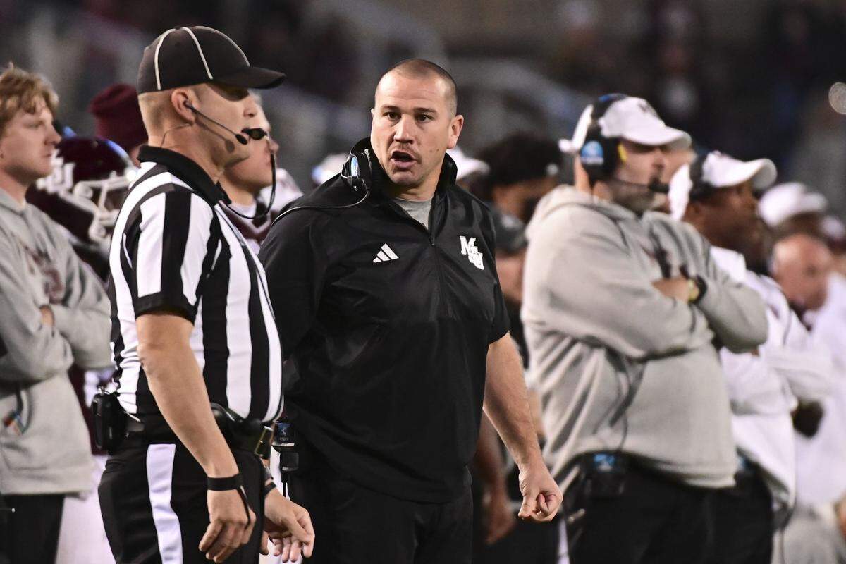Mississippi State head coach Zach Arnett reacts after a play during Saturday’s game against Kentucky.