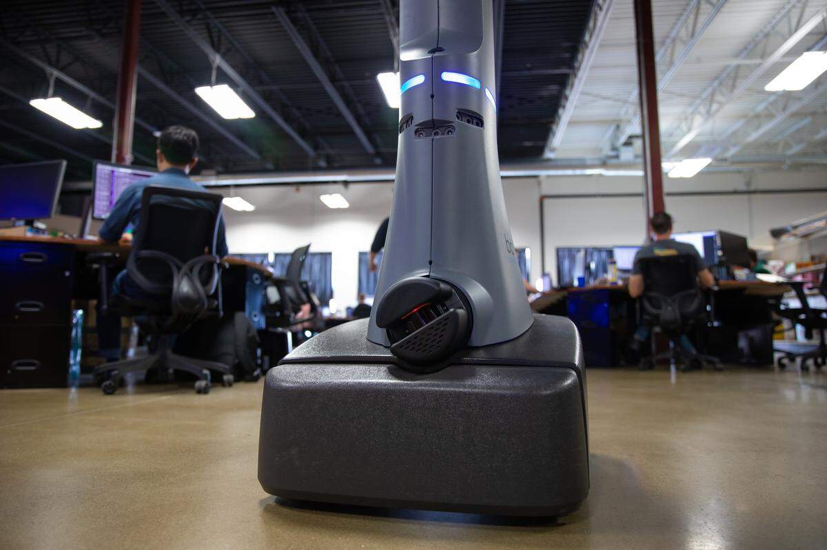 Heading to the grocery? You might want to be on the lookout for one of these Badger Technologies retail robots.