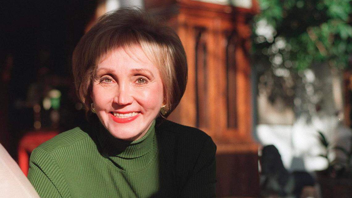 Sue Wylie at home in Lexington, Kentucky, on January 14, 1998. She retired from WLEX in 1998.