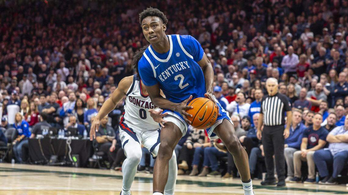 How much did Kentucky move in the new Top 25 rankings after a wild week on the road?