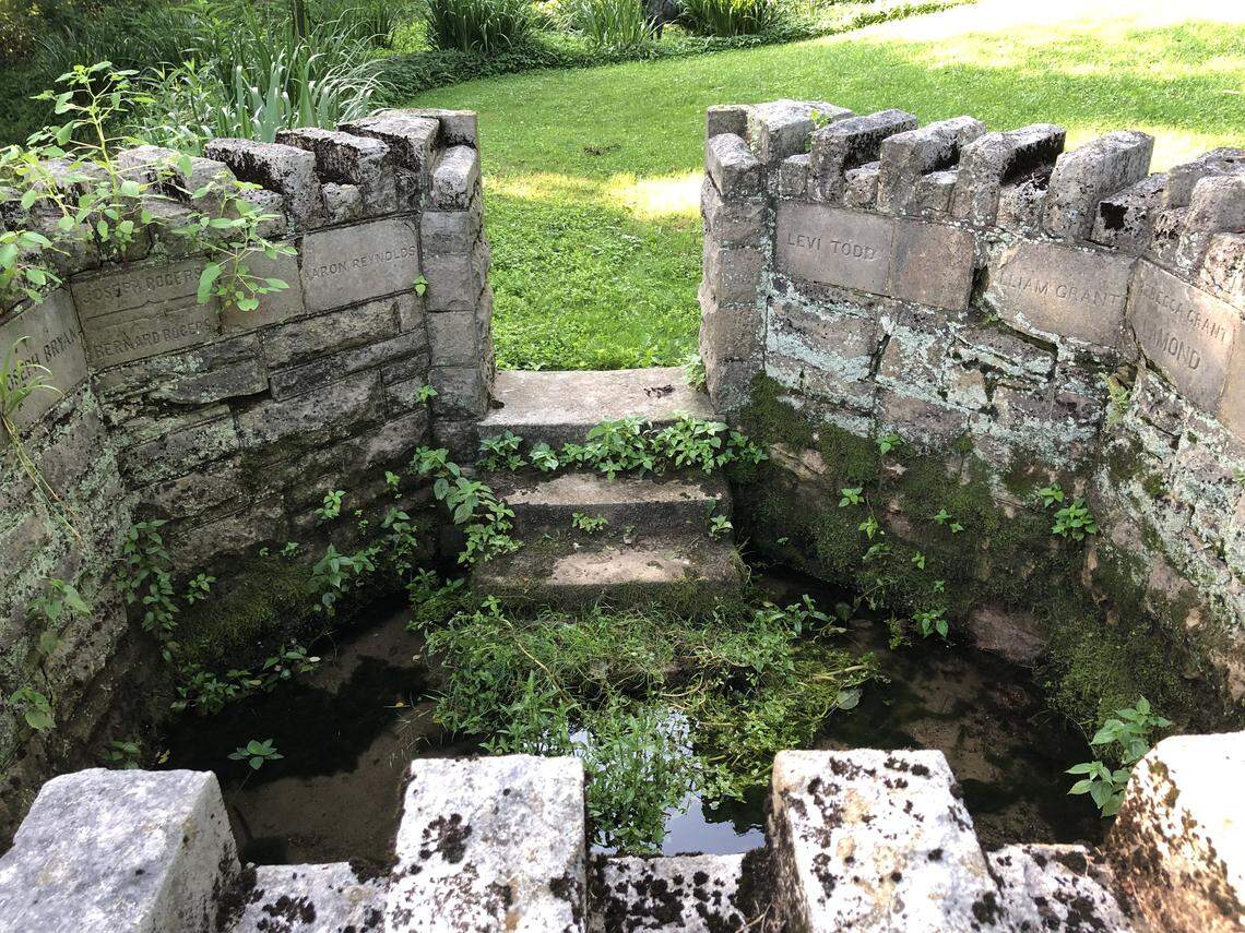 The Bryan Station Monument prior to Stuart Joynt’s restoration.