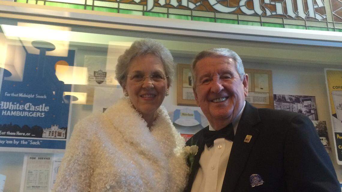Their love of White Castle earns Central Kentuckians spots in Cravers Hall  of Fame | Lexington Herald Leader