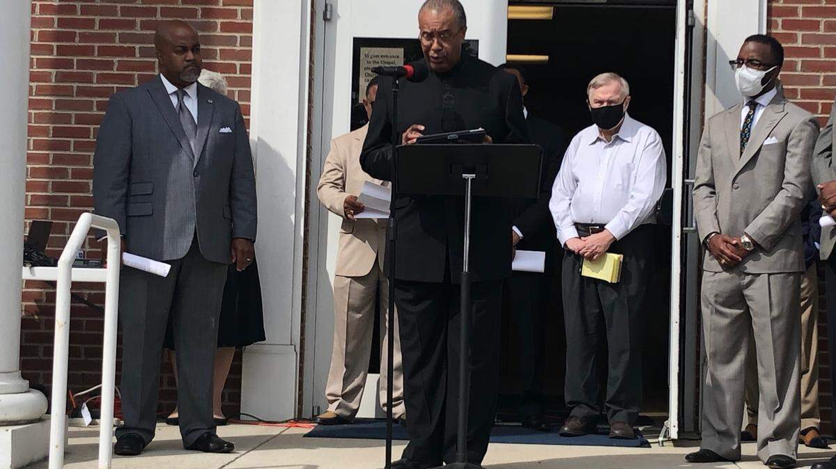 Rev. Joseph Owens of Shiloh Baptist Church reads a letter to the Lexington-Fayette Urban County Council urging the 15-member body to pass a ban on-knock warrants on June 8, 2021.