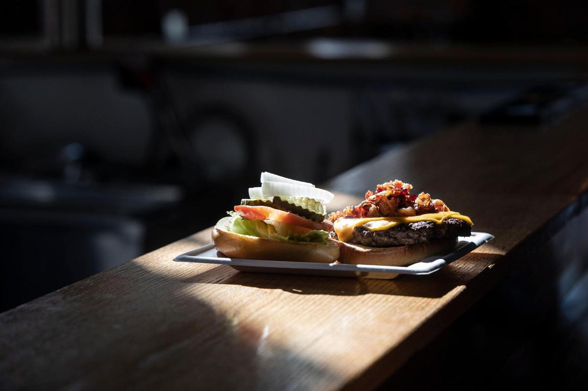Burgers at Wildcat Willy’s Distillery, like the Bacon Jam Burger, are made with beef from Mt. Folly Farm, which is just a few miles away from the Winchester distillery and restaurant.