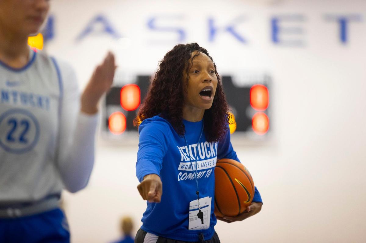Kentucky Coach Kyra Elzy has added 10 players to her roster since last season.